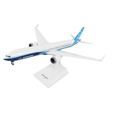 Load image into Gallery viewer, Boeing 777X snap foldable wing tips  1:200